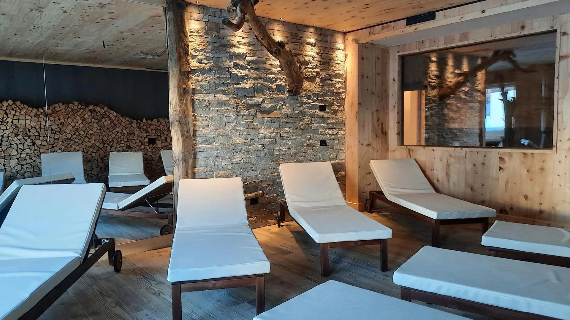 Hotel Del Bosco Livigno 3*,